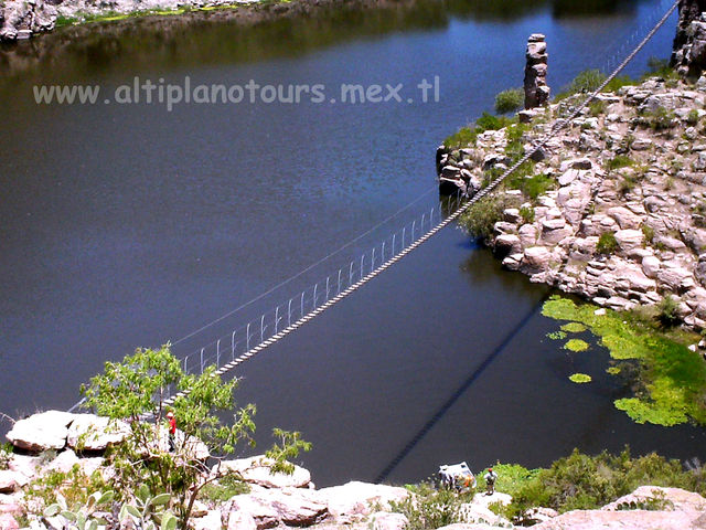 Vista de los Puentes Colgantes. (C) Altiplano Tours Ags. DÍ NO A LA POSADERÍA.