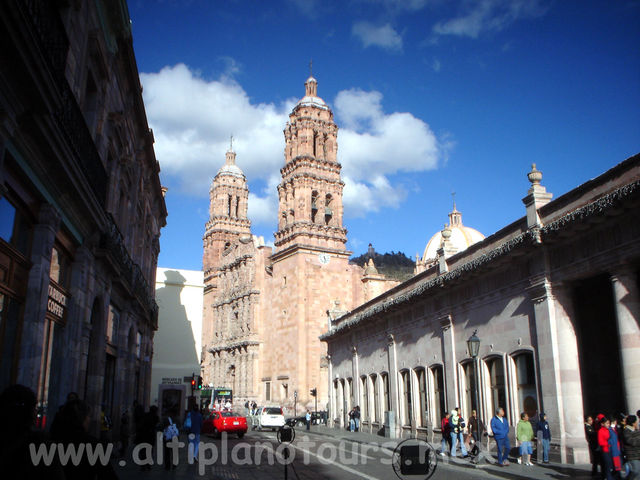 Recorrido por el Centro Histórico de la bella Ciudad de Zacatecas, Zac. (C) JJEO. DÍ NO A LA POSADERÍA (Plagio Posada).