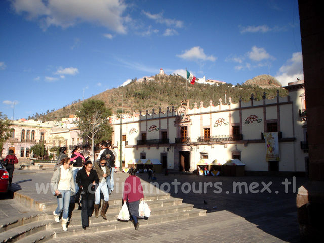 Recorrido por el Centro Histórico de la bella Ciudad de Zacatecas, Zac. (C) JJEO. DÍ NO A LA POSADERÍA (Plagio Posada).