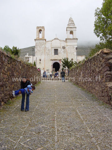 Sitios religiosos y camposanto visitados en el Recorrido por el antiguo pueblo minero de Real de Catorce, S.L.P. (C) JJEO. DÍ NO A LA POSADERÍA (Plagio Posada).